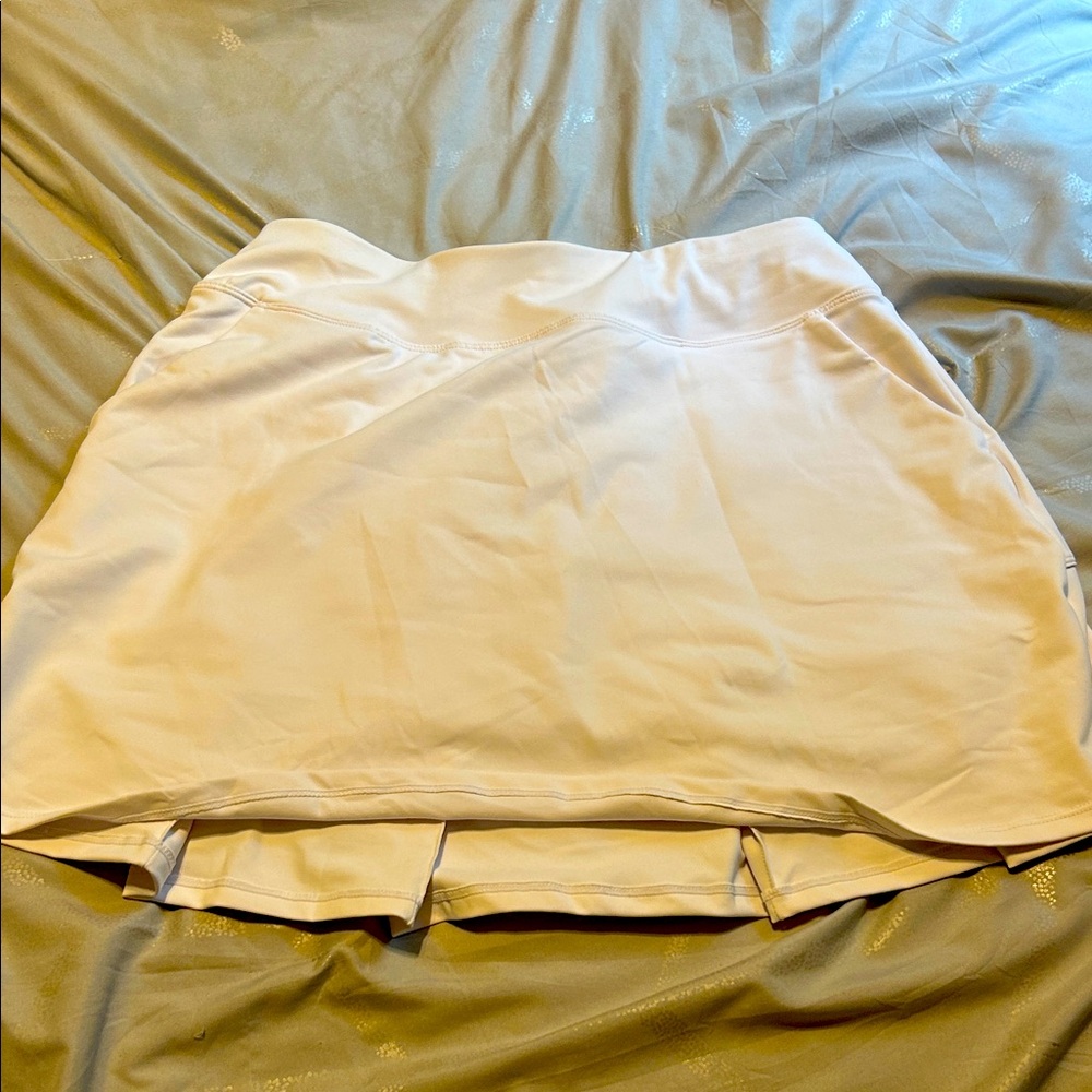 Elegant White Women's Skort